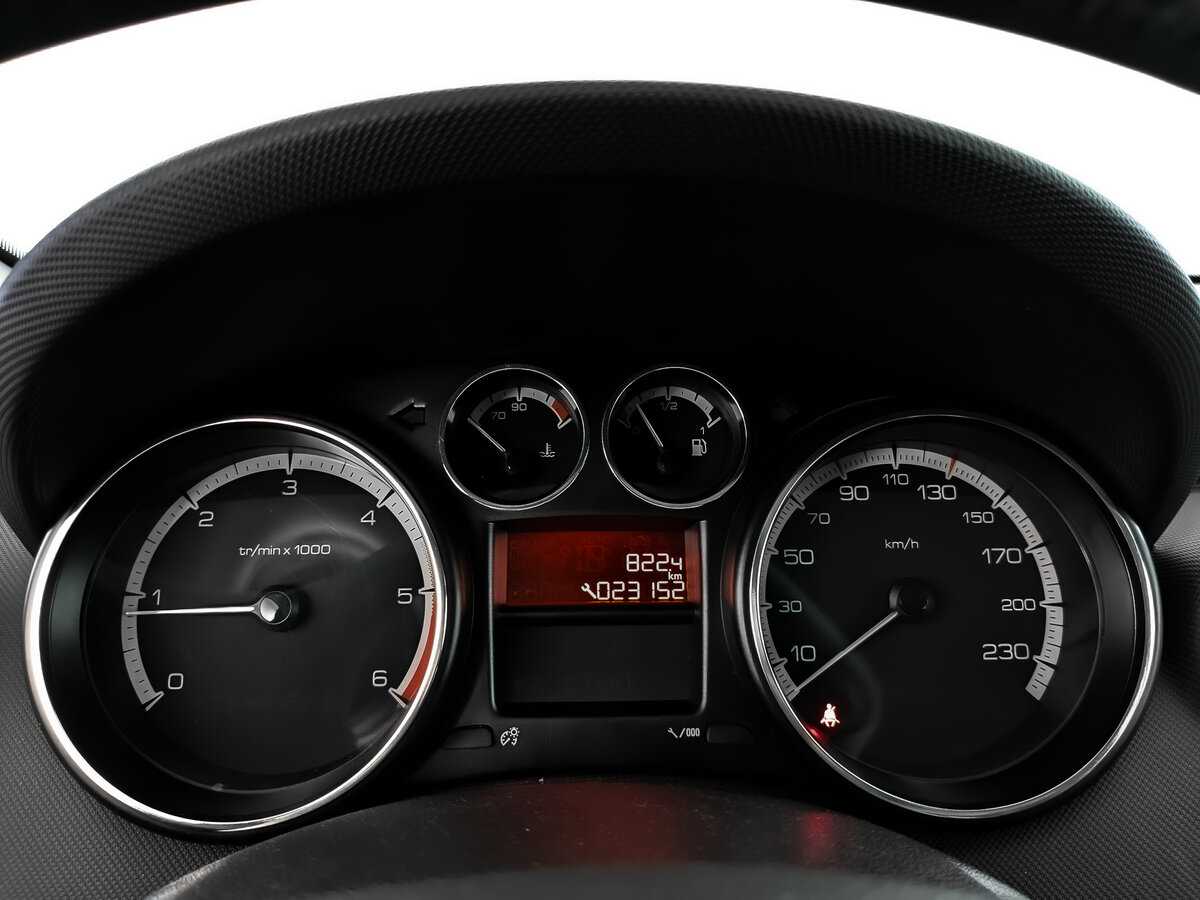 Peugeot 408, 2020 - Фото №11