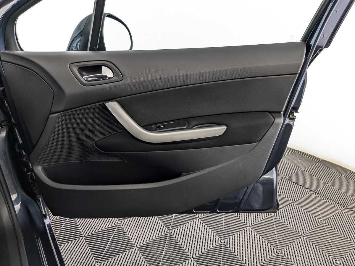 Peugeot 408, 2020 - Фото №20