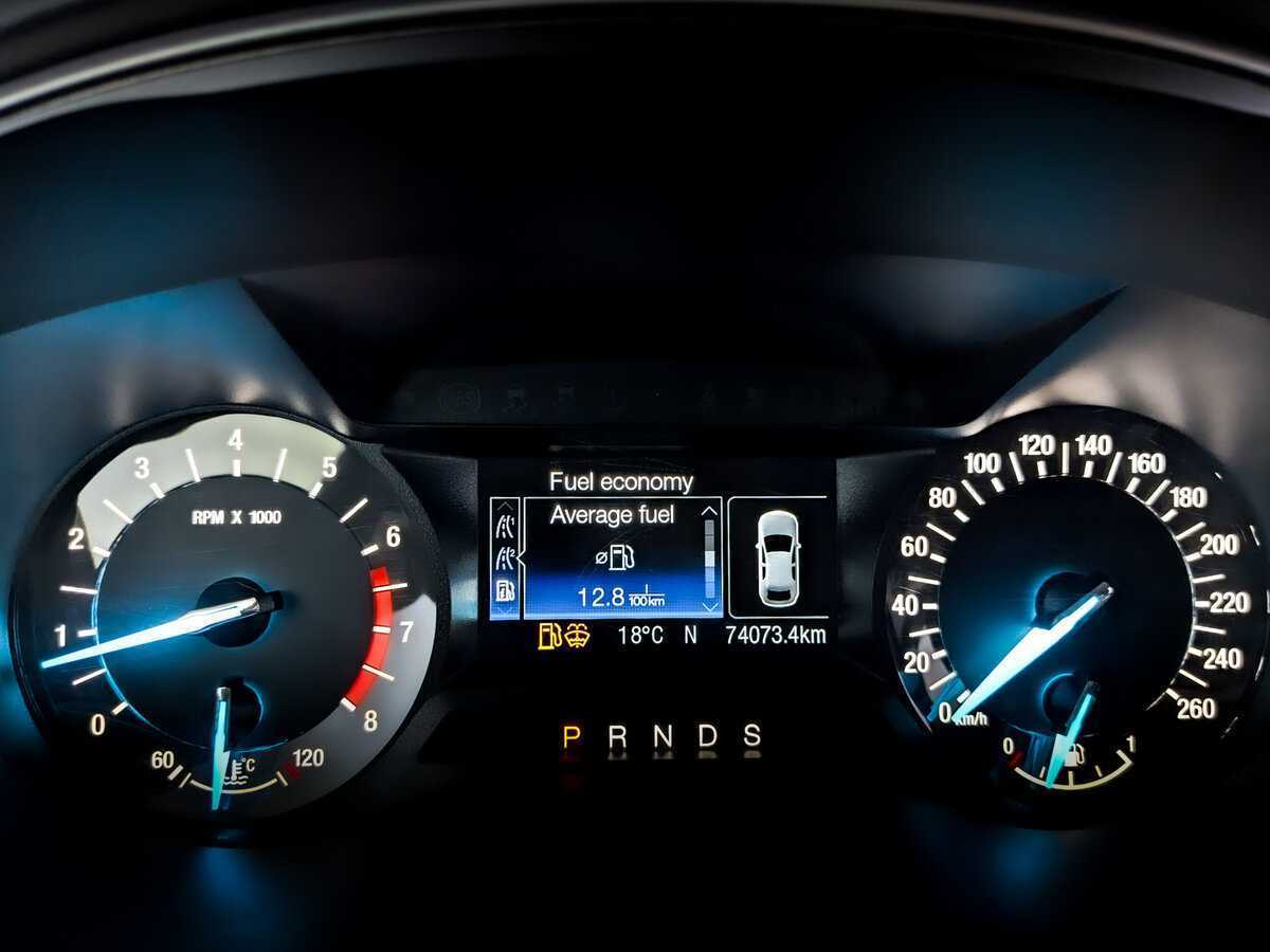 Ford Mondeo, 2017 - Фото №9