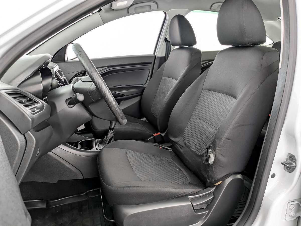 Lada (ВАЗ) Vesta, 2019 - Фото №15