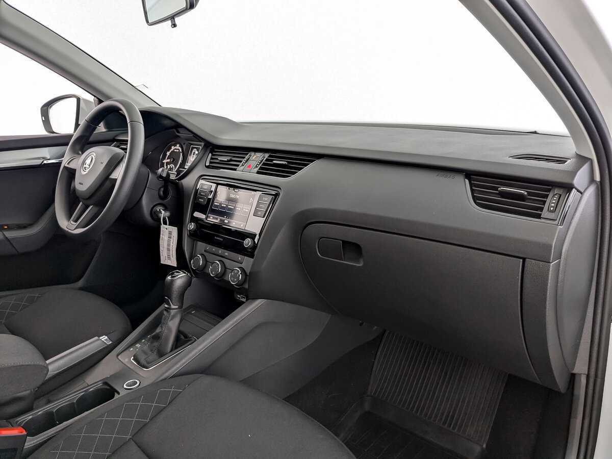 Skoda Octavia, 2020 - Фото №8