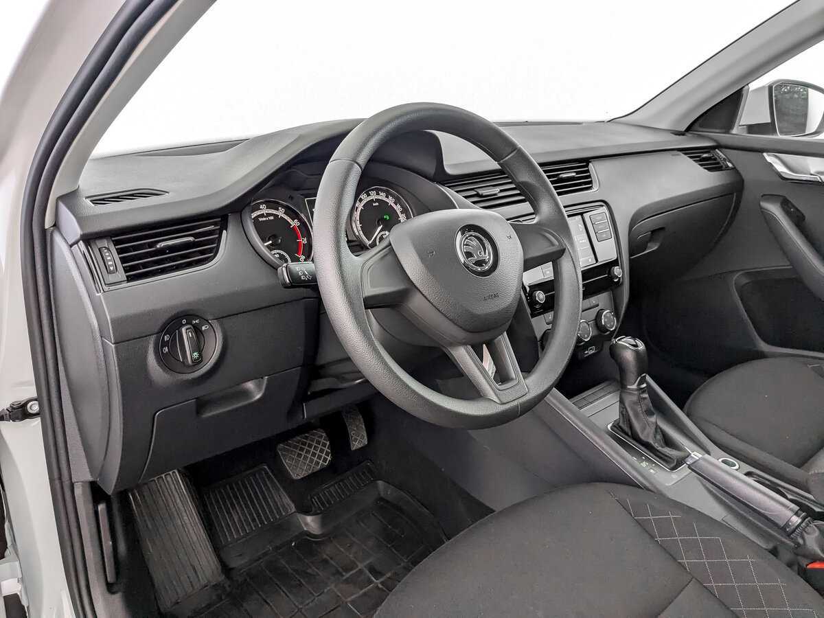 Skoda Octavia, 2020 - Фото №13