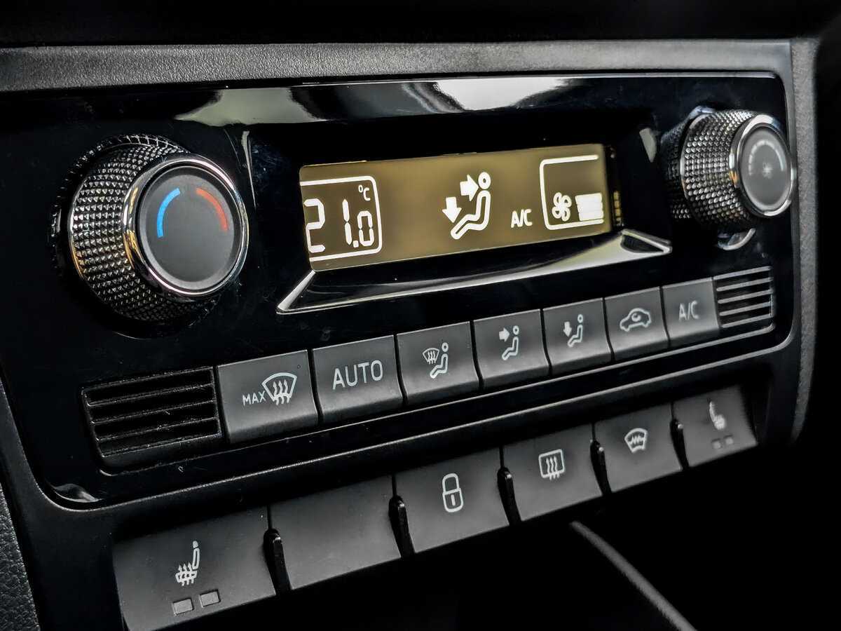 Skoda Rapid, 2020 - Фото №20