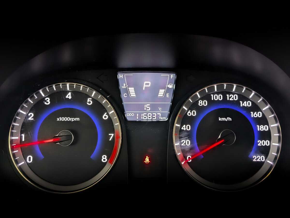 Hyundai Solaris, 2012 - Фото №10