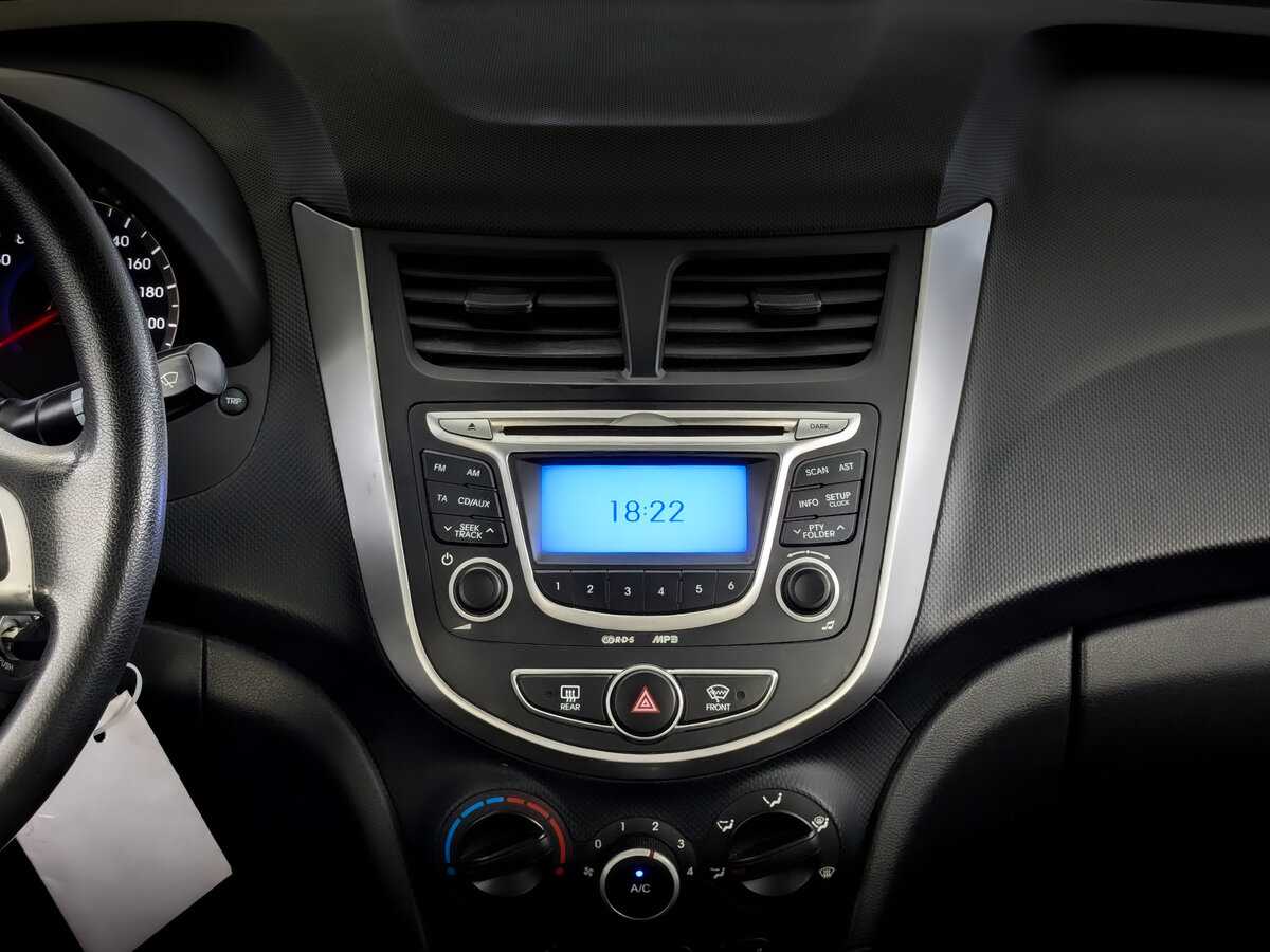 Hyundai Solaris, 2012 - Фото №12