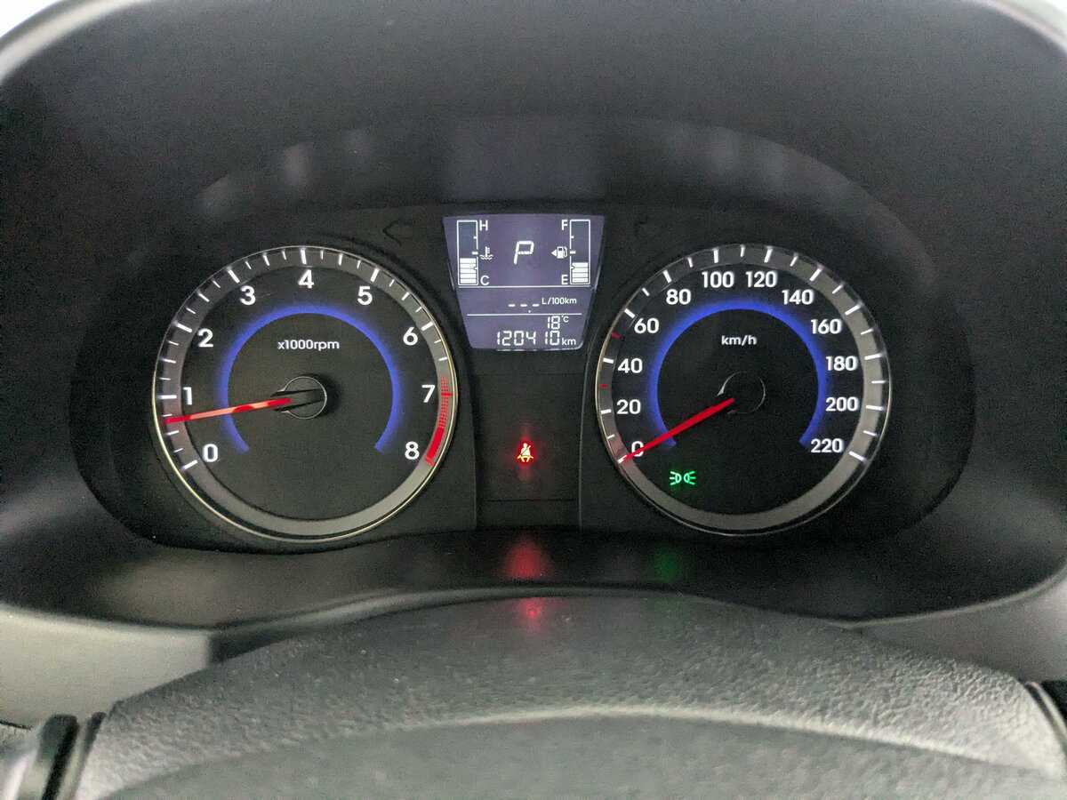 Hyundai Solaris, 2015 - Фото №10