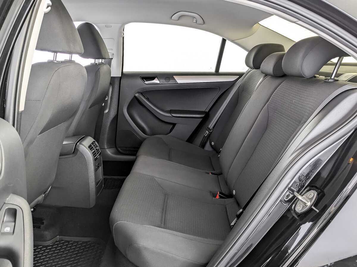 Volkswagen Jetta, 2015 - Фото №9