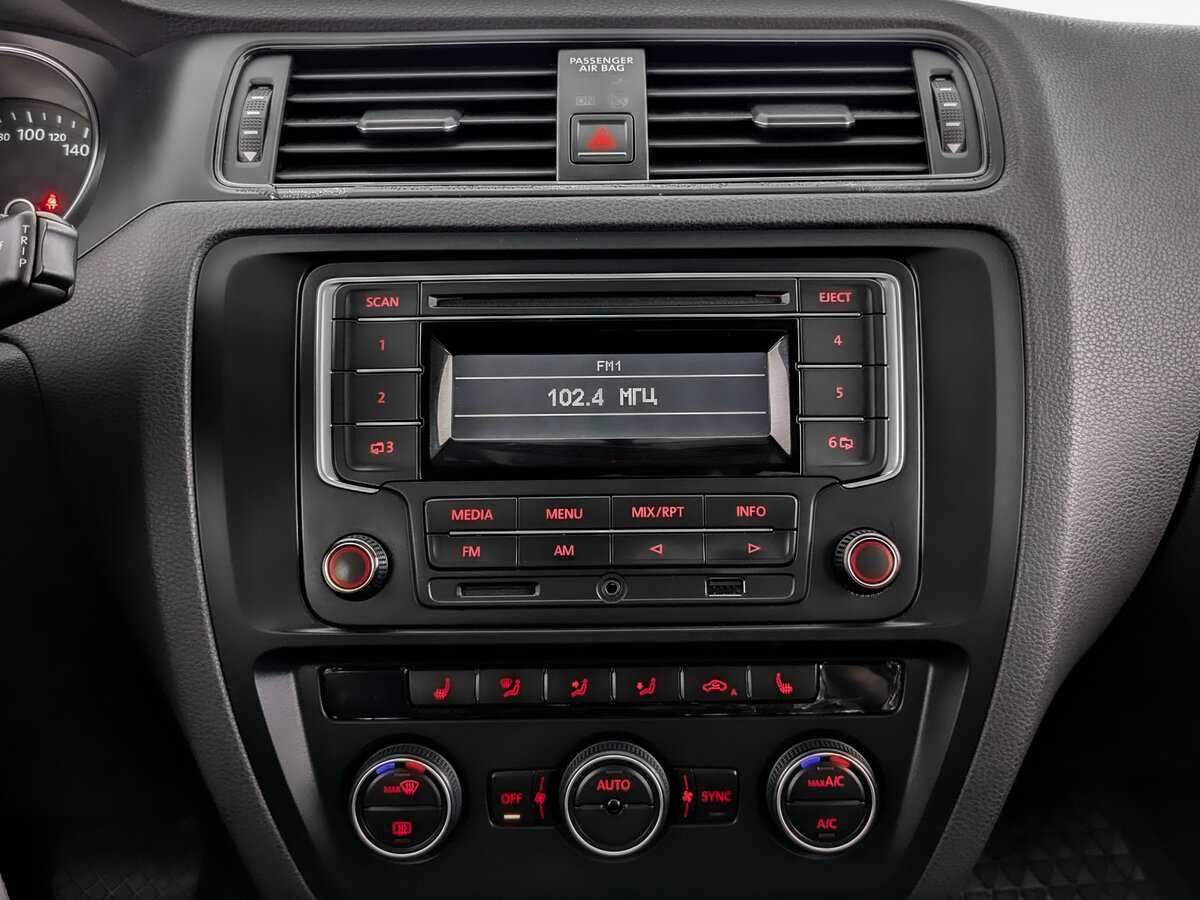 Volkswagen Jetta, 2015 - Фото №12