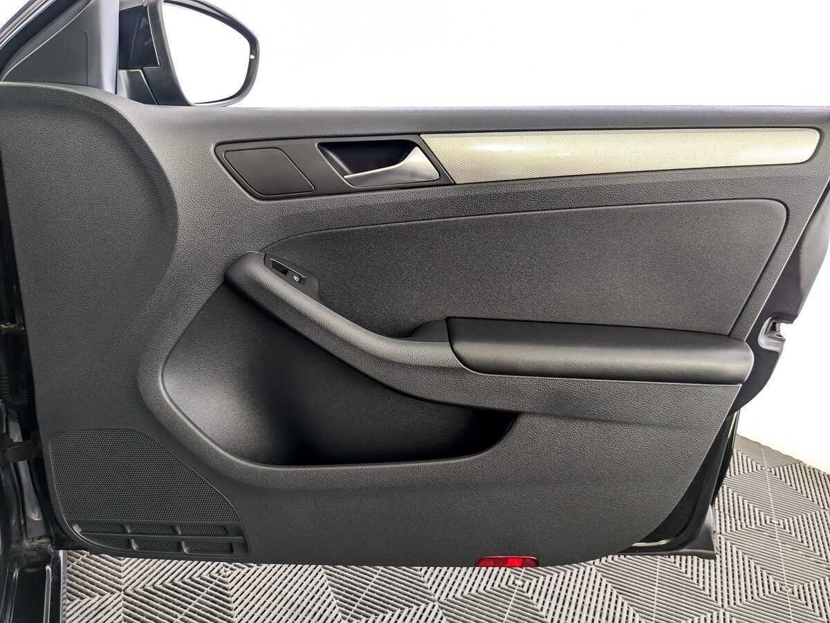 Volkswagen Jetta, 2015 - Фото №18