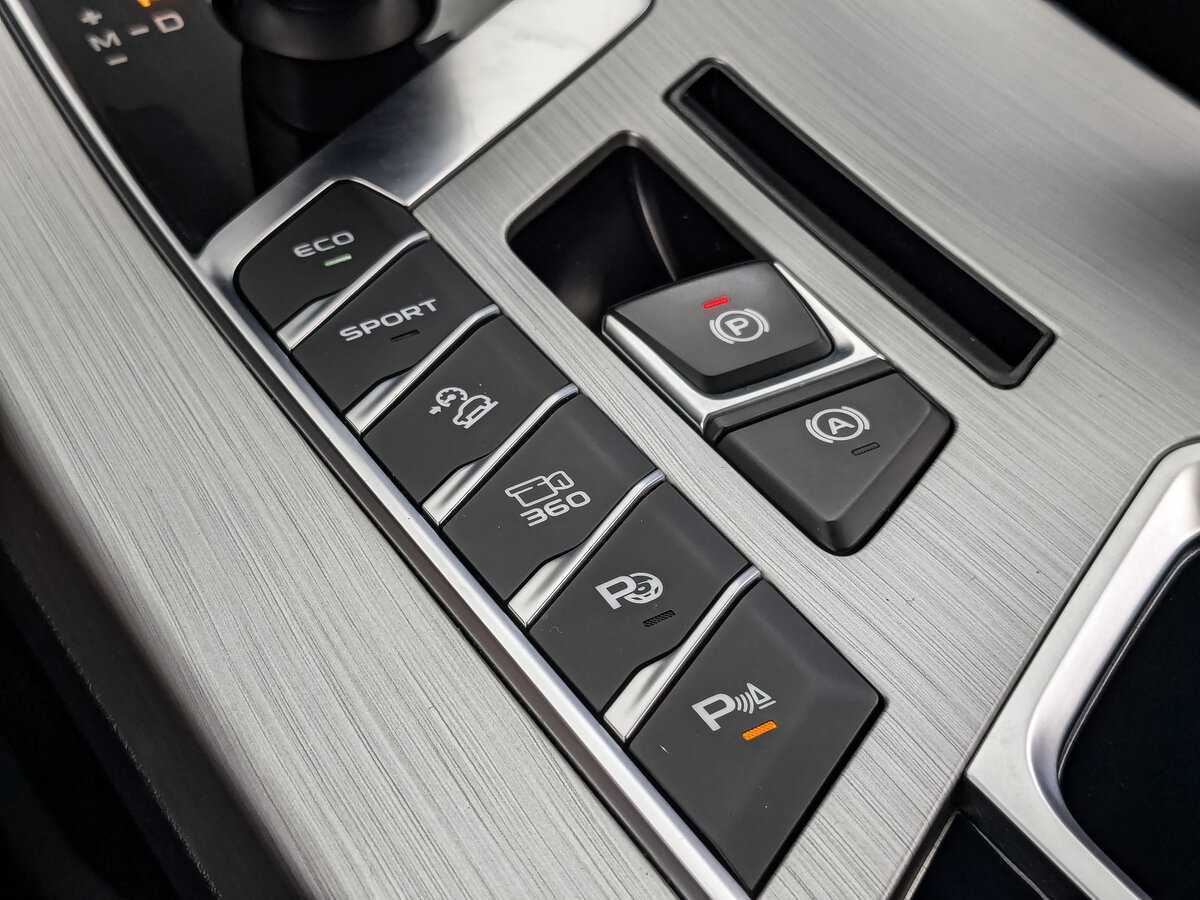 Geely Coolray, 2021 - Фото №14