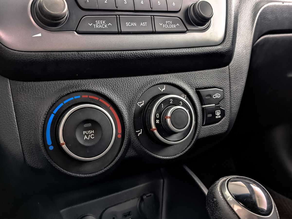 Kia Rio, 2014 - Фото №16