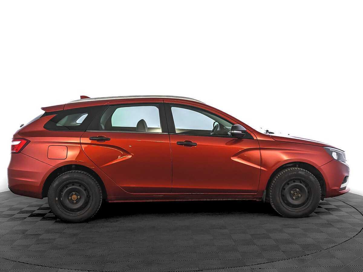 Lada (ВАЗ) Vesta SW, 2021 - Фото №3