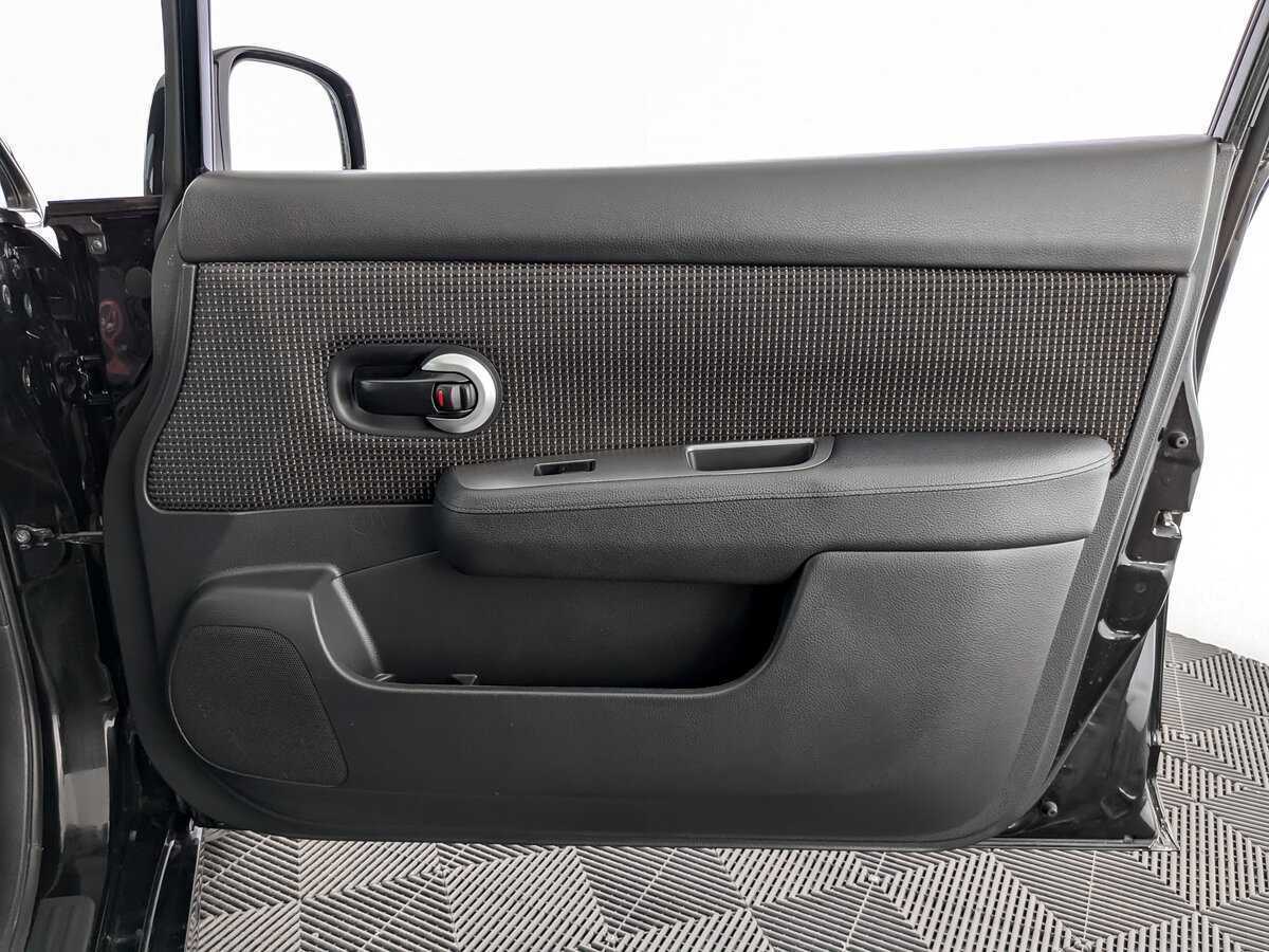 Nissan Tiida, 2013 - Фото №19