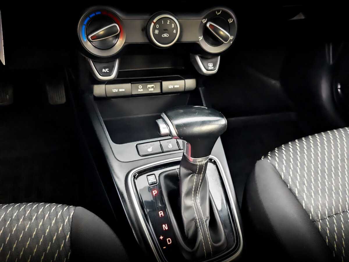 Kia Rio X-Line, 2019 - Фото №20