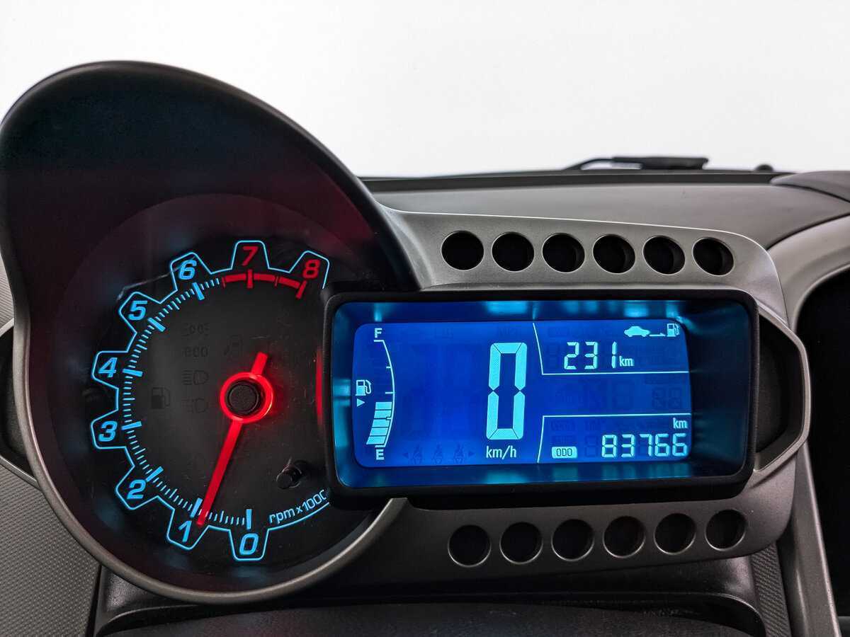 Chevrolet Aveo, 2014 - Фото №10