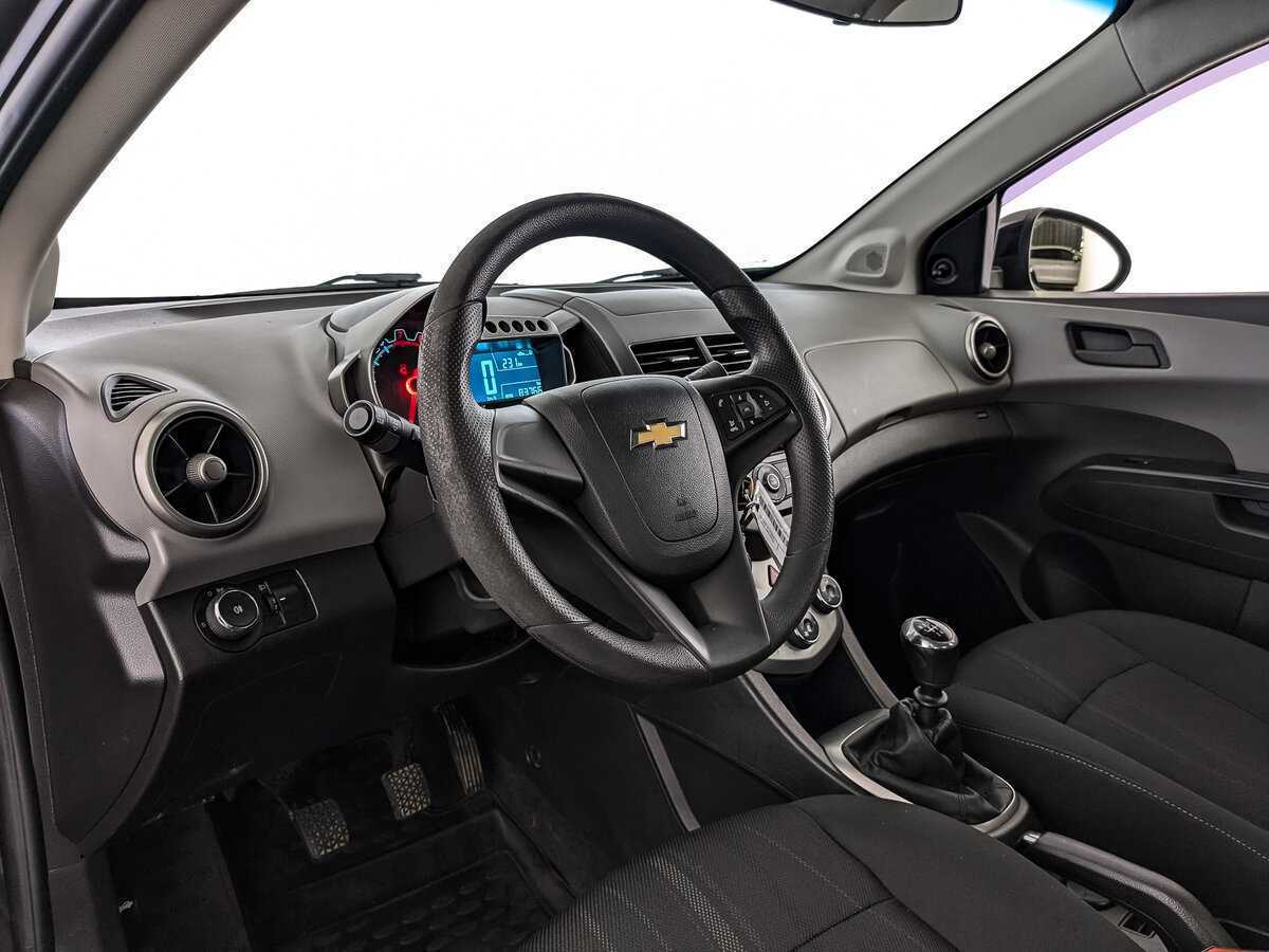 Chevrolet Aveo, 2014 - Фото №13