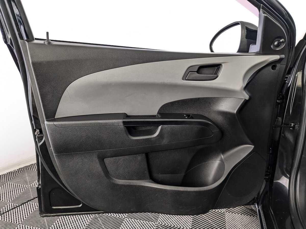 Chevrolet Aveo, 2014 - Фото №14