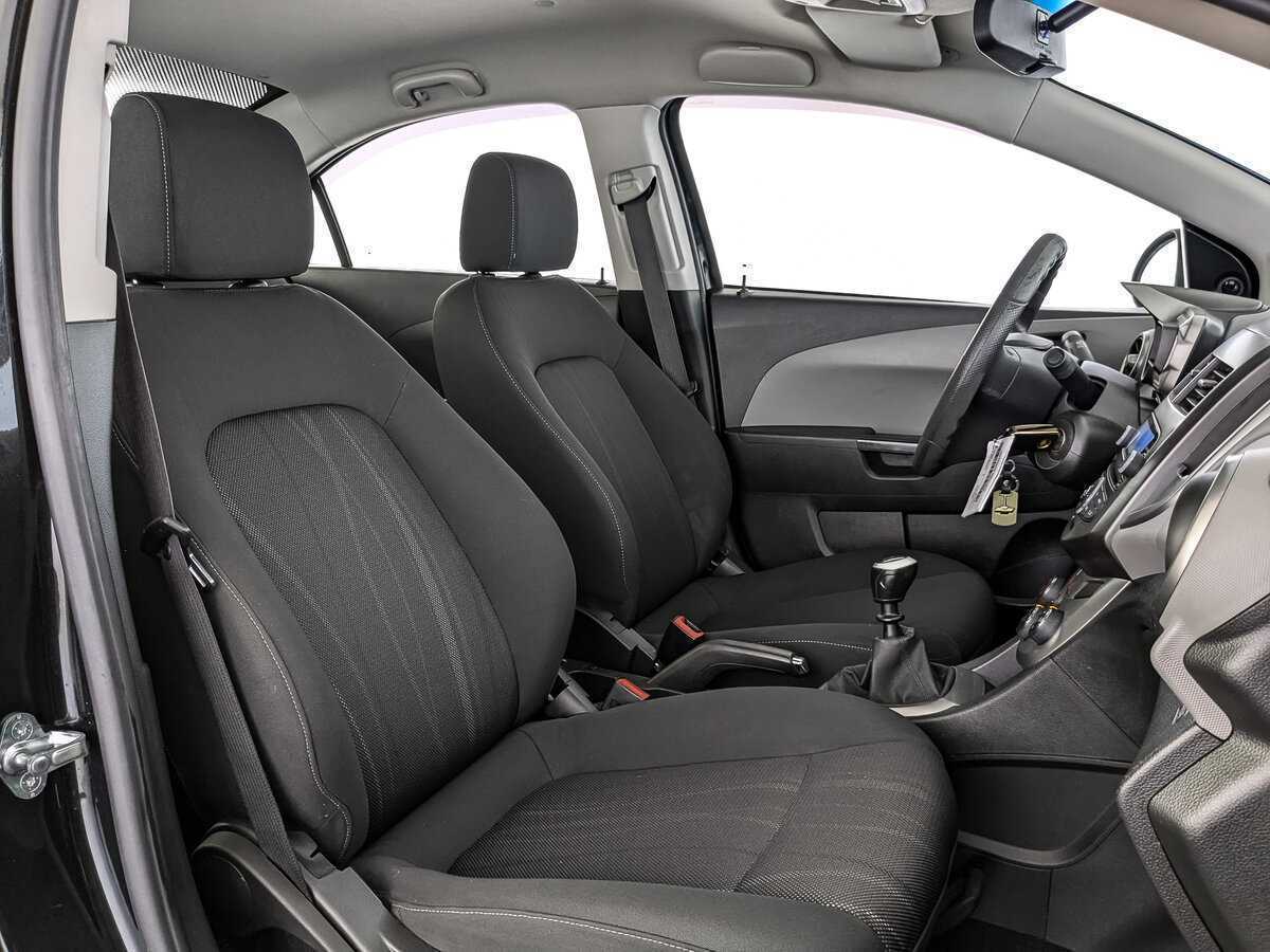 Chevrolet Aveo, 2014 - Фото №18