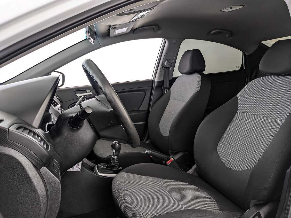 Hyundai Solaris, 2014 - Фото №15