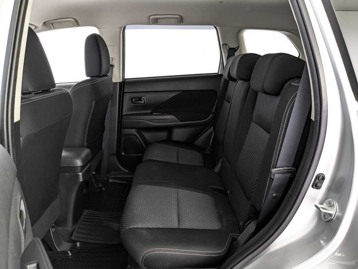 Mitsubishi Outlander, 2015 - Фото №13