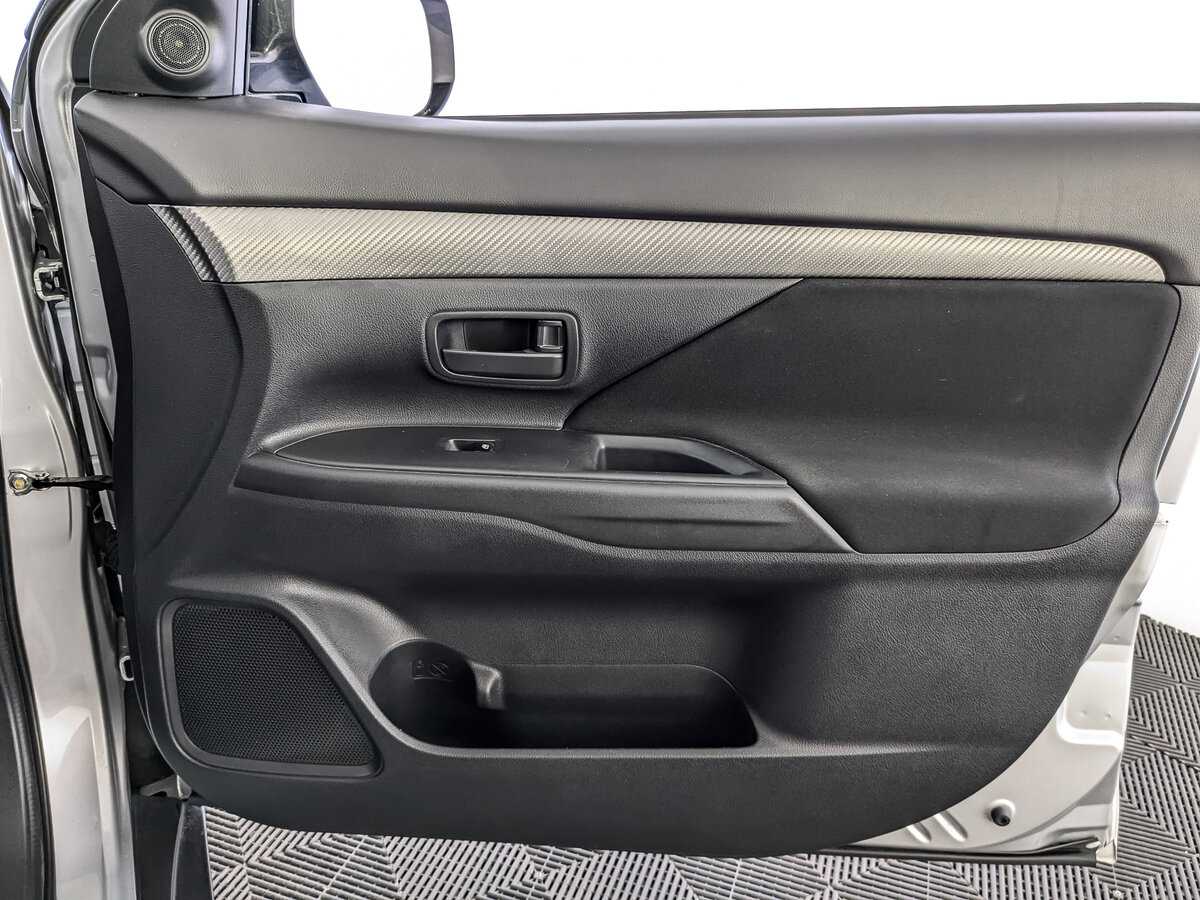 Mitsubishi Outlander, 2015 - Фото №20