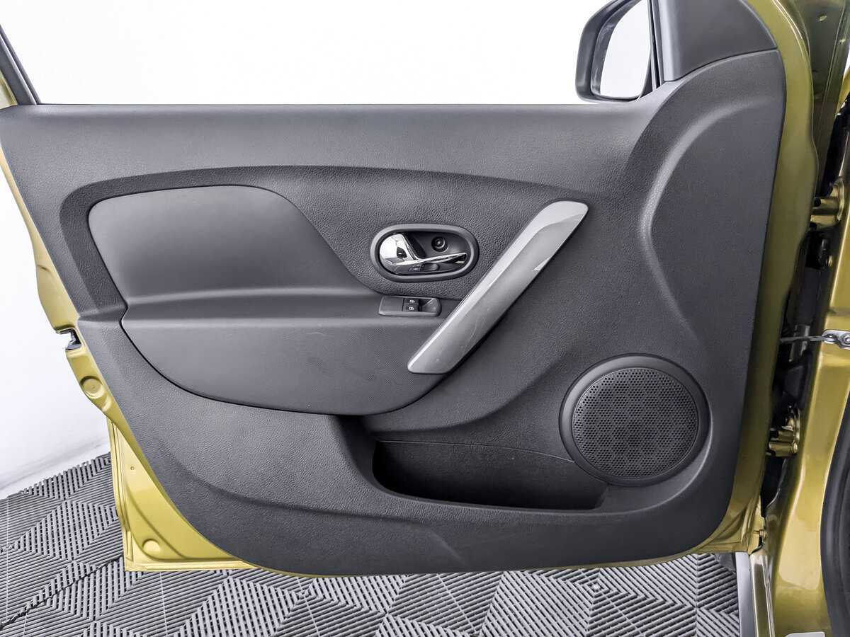 Renault Sandero Stepway, 2016 - Фото №14