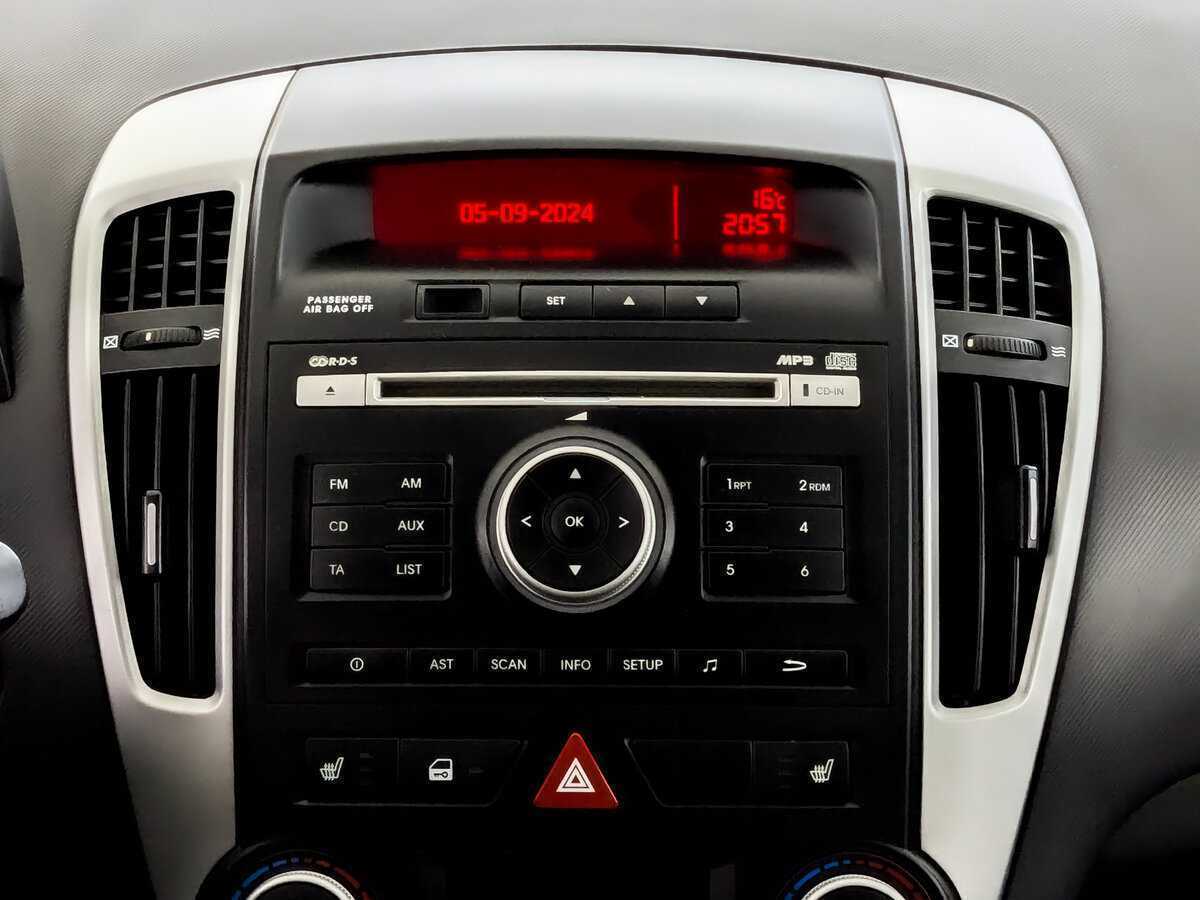 Kia Ceed, 2012 - Фото №12