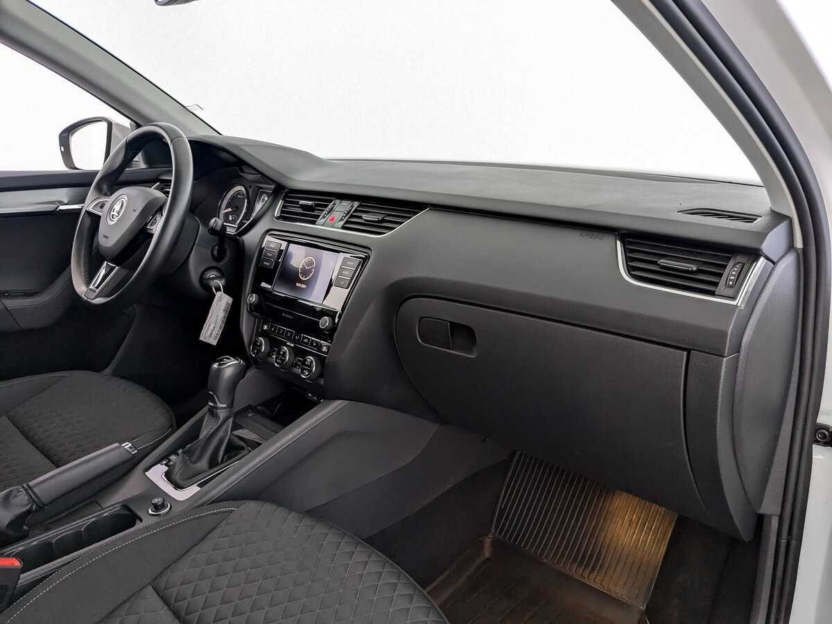 Skoda Octavia, 2017 - Фото №8