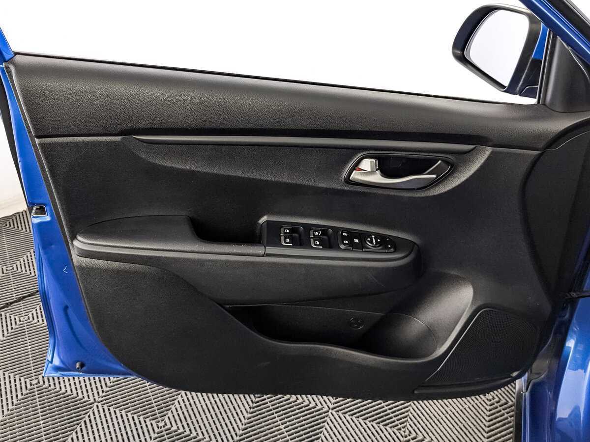 Kia Rio X-Line, 2019 - Фото №14