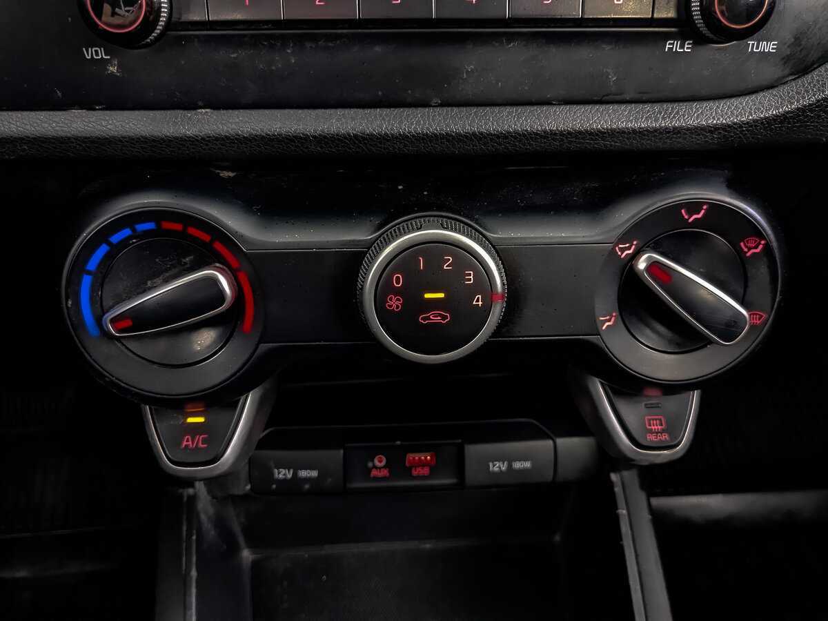 Kia Rio X-Line, 2019 - Фото №16