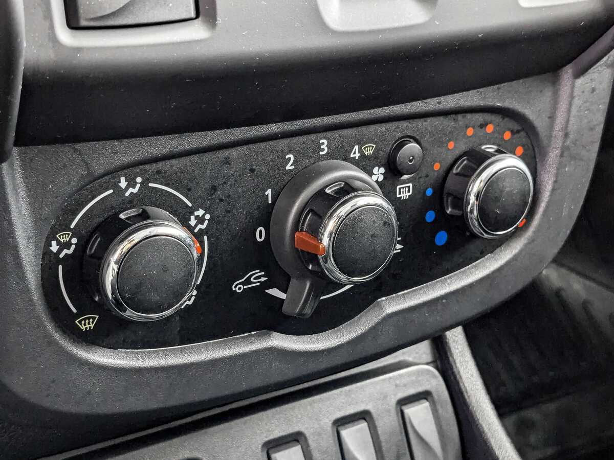 Renault Duster, 2020 - Фото №15