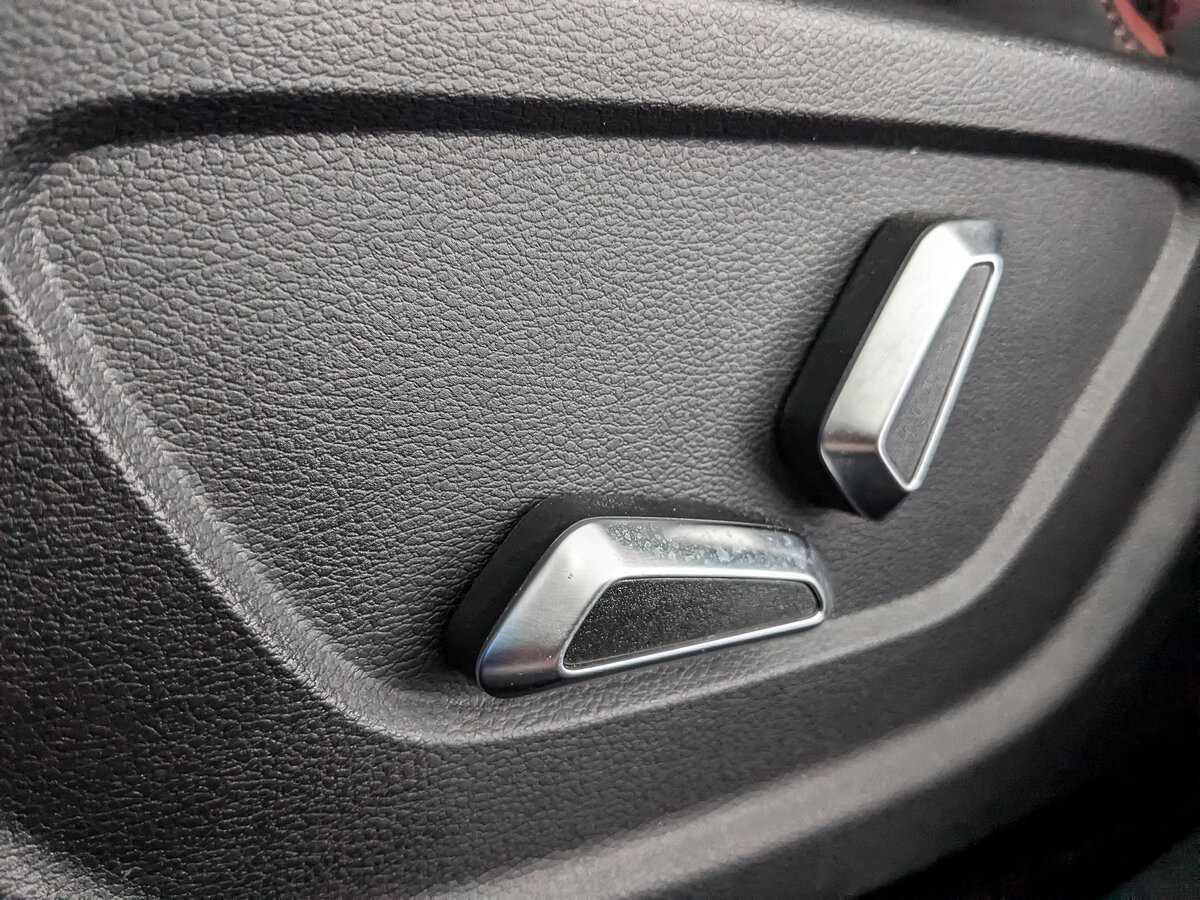 Geely Coolray, 2020 - Фото №21