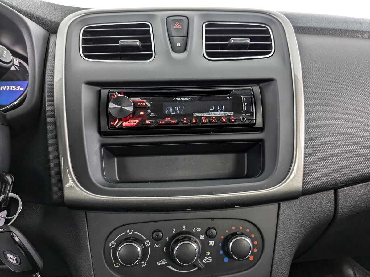 Renault Logan, 2016 - Фото №12