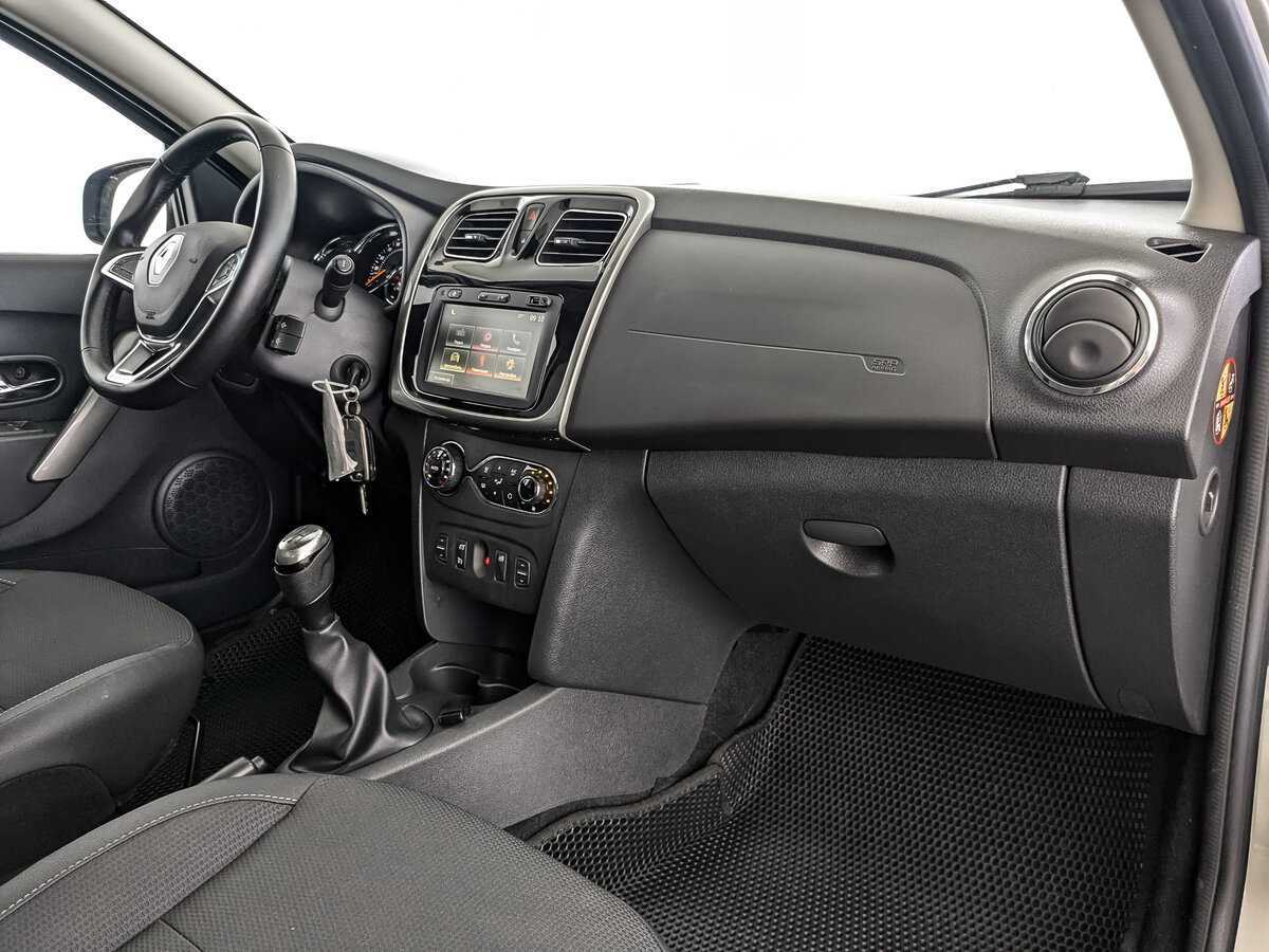 Renault Logan, 2020 - Фото №8