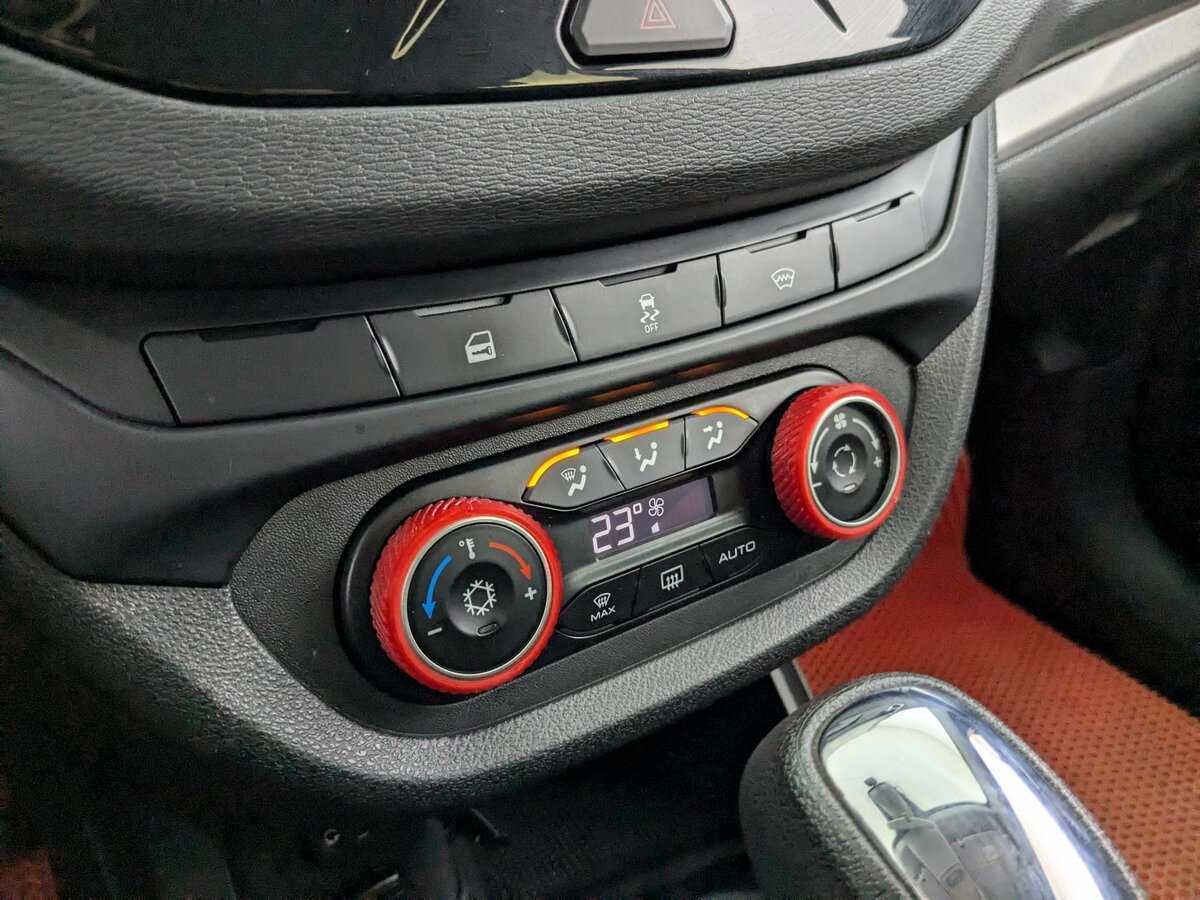 Lada (ВАЗ) Vesta, 2020 - Фото №11