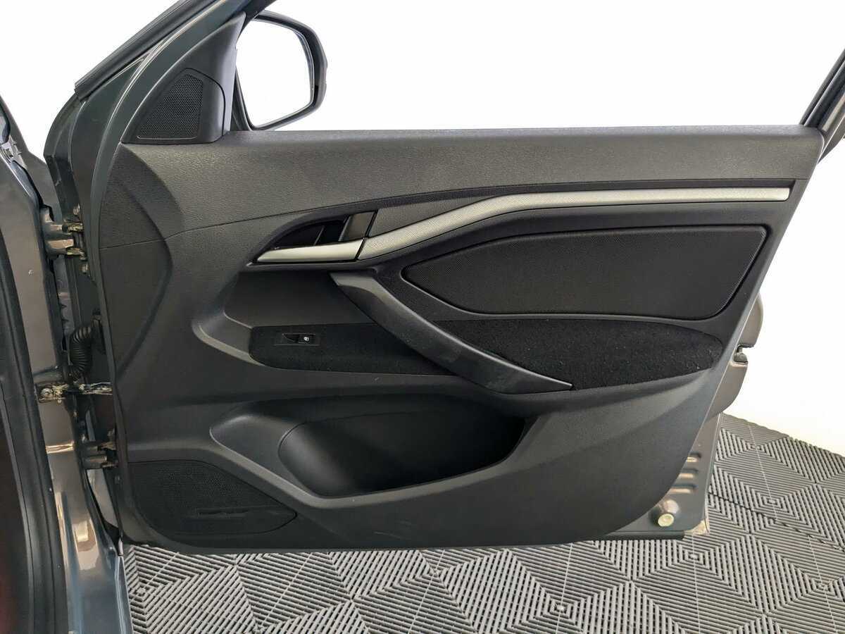 Lada (ВАЗ) Vesta, 2020 - Фото №18