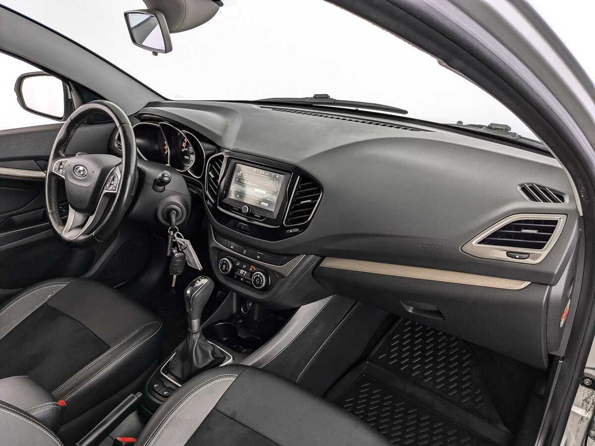 Lada (ВАЗ) Vesta SW, 2020 - Фото №8