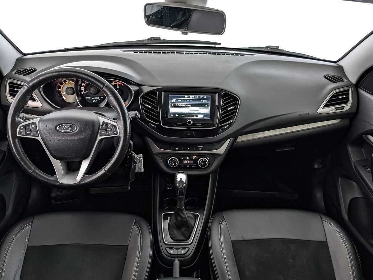 Lada (ВАЗ) Vesta SW, 2020 - Фото №9