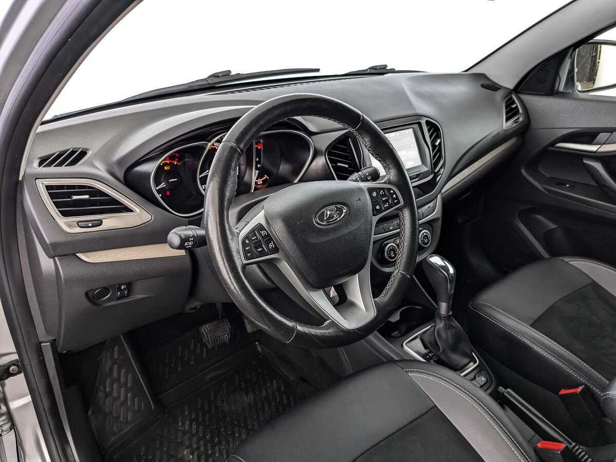 Lada (ВАЗ) Vesta SW, 2020 - Фото №10