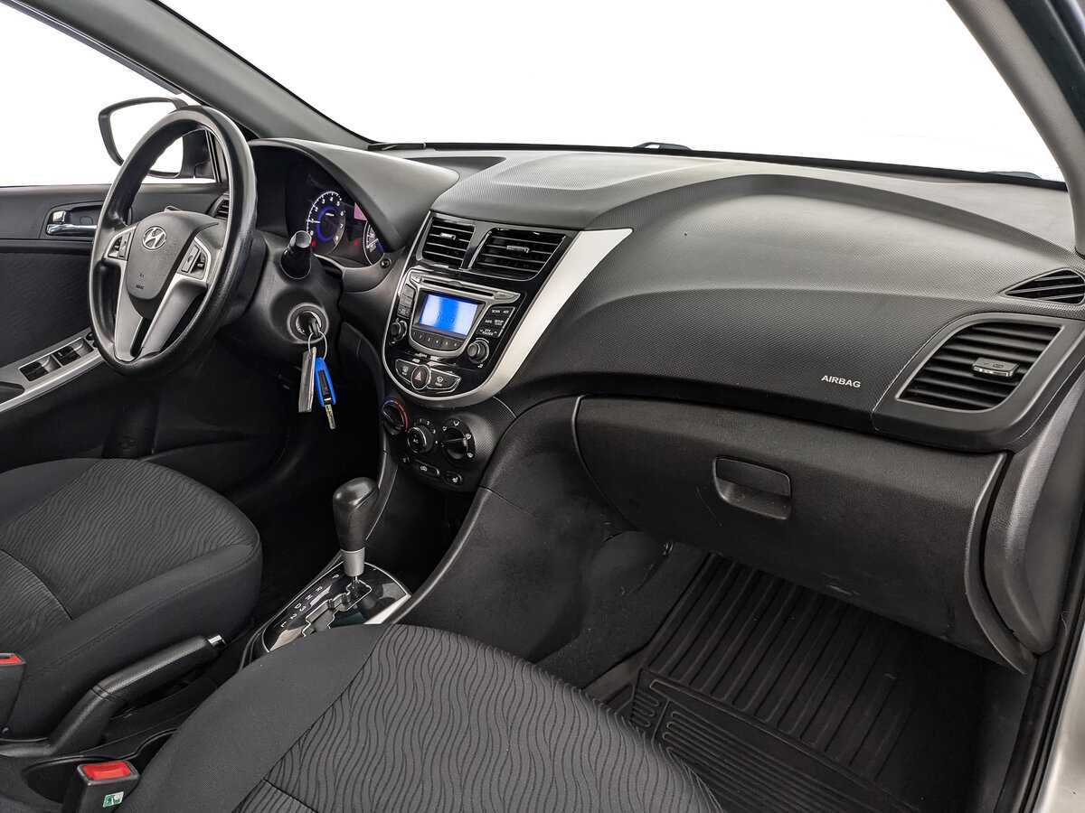 Hyundai Solaris, 2012 - Фото №8