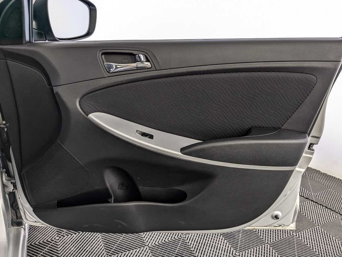 Hyundai Solaris, 2012 - Фото №20