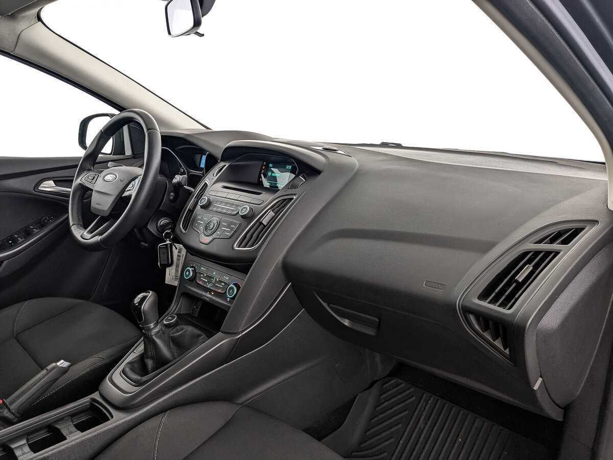 Ford Focus, 2019 - Фото №8