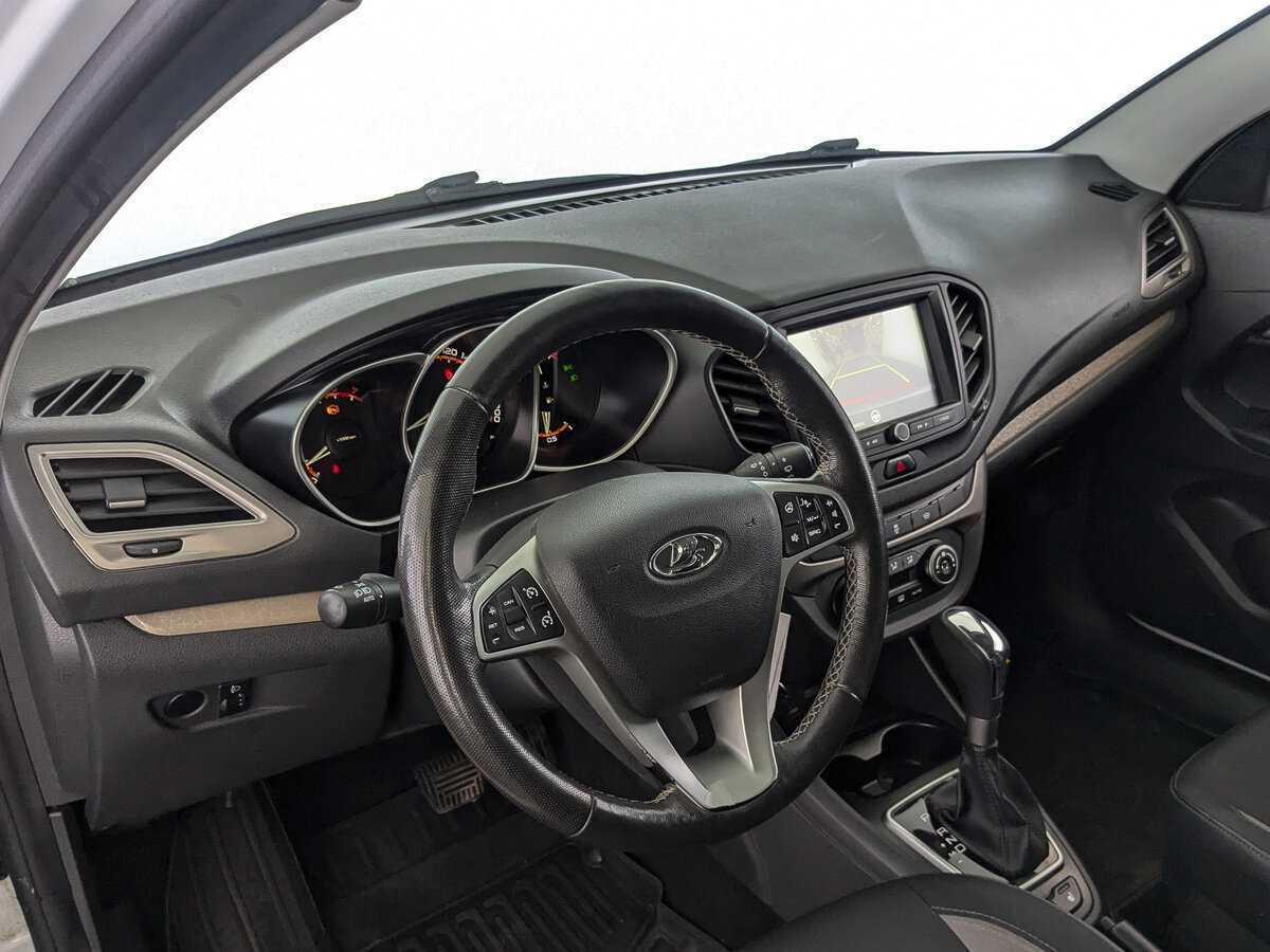 Lada (ВАЗ) Vesta SW, 2021 - Фото №13