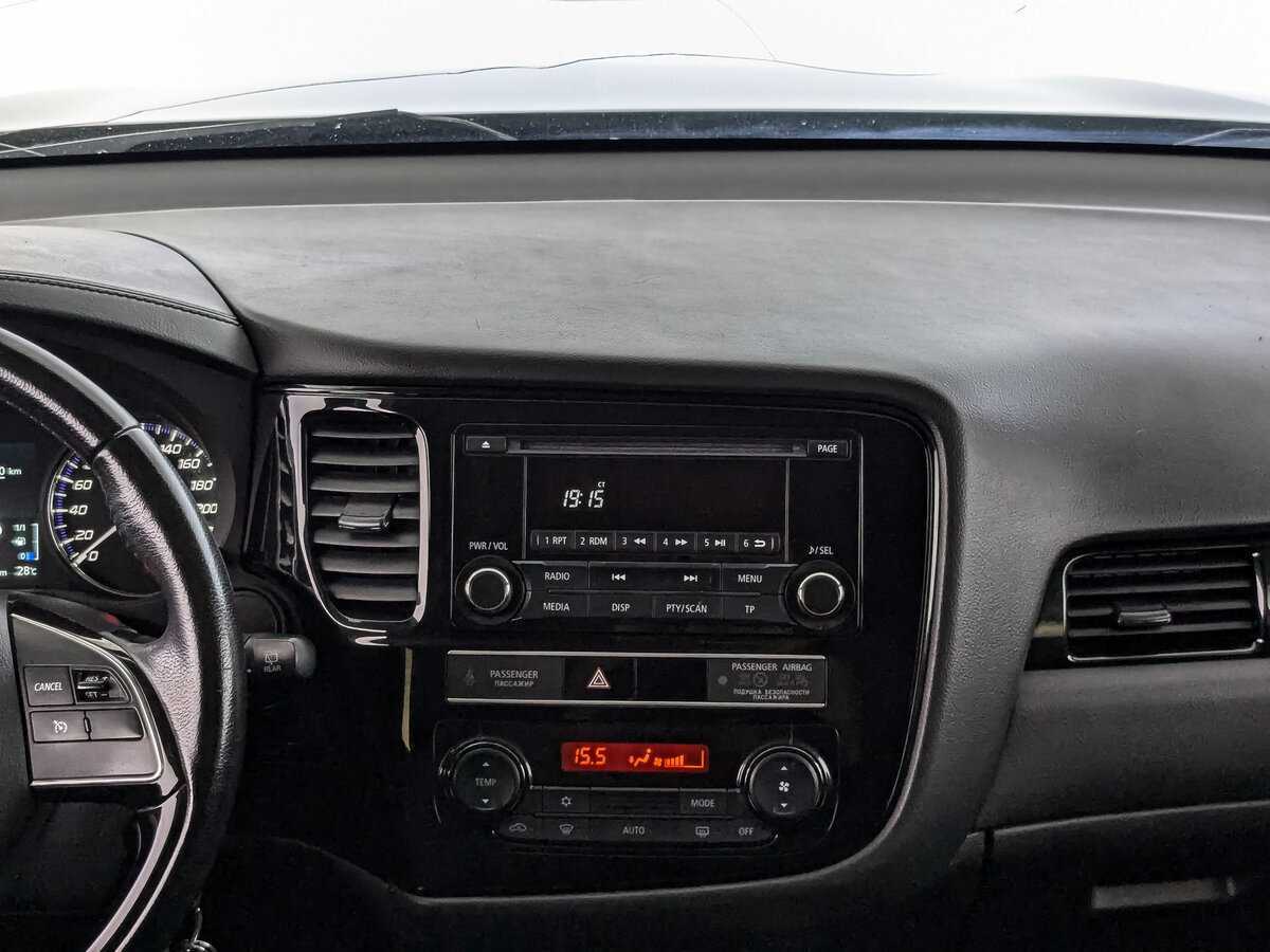 Mitsubishi Outlander, 2018 - Фото №12