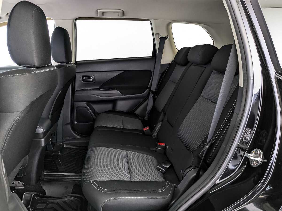 Mitsubishi Outlander, 2018 - Фото №13