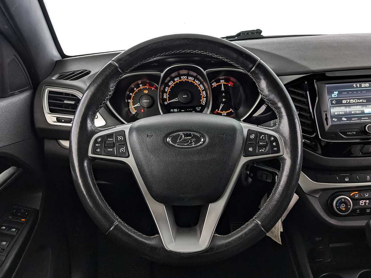 Lada (ВАЗ) Vesta, 2019 - Фото №16