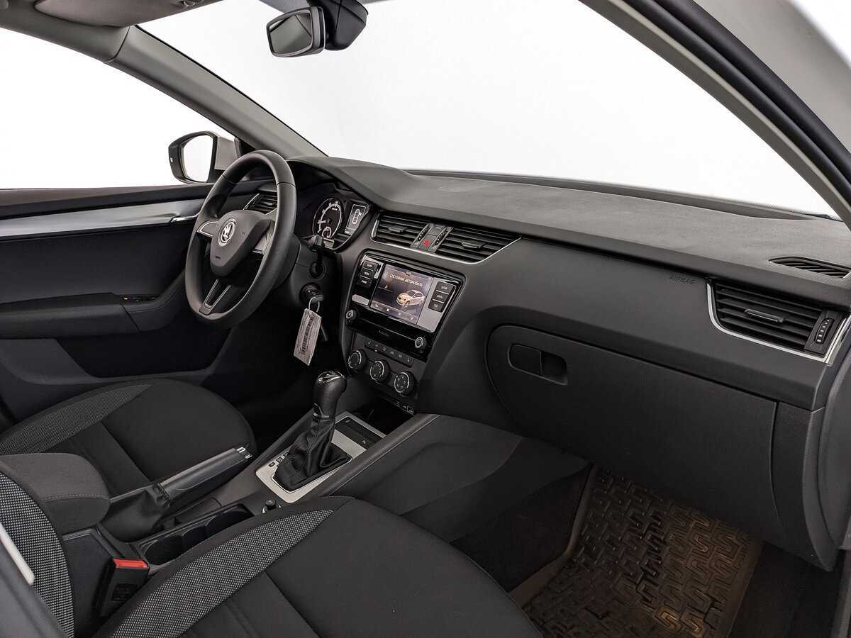 Skoda Octavia, 2018 - Фото №8