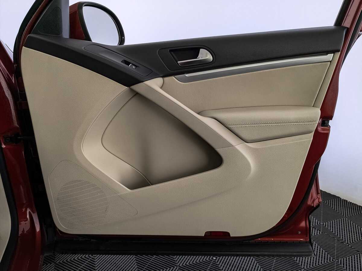 Volkswagen Tiguan, 2014 - Фото №20