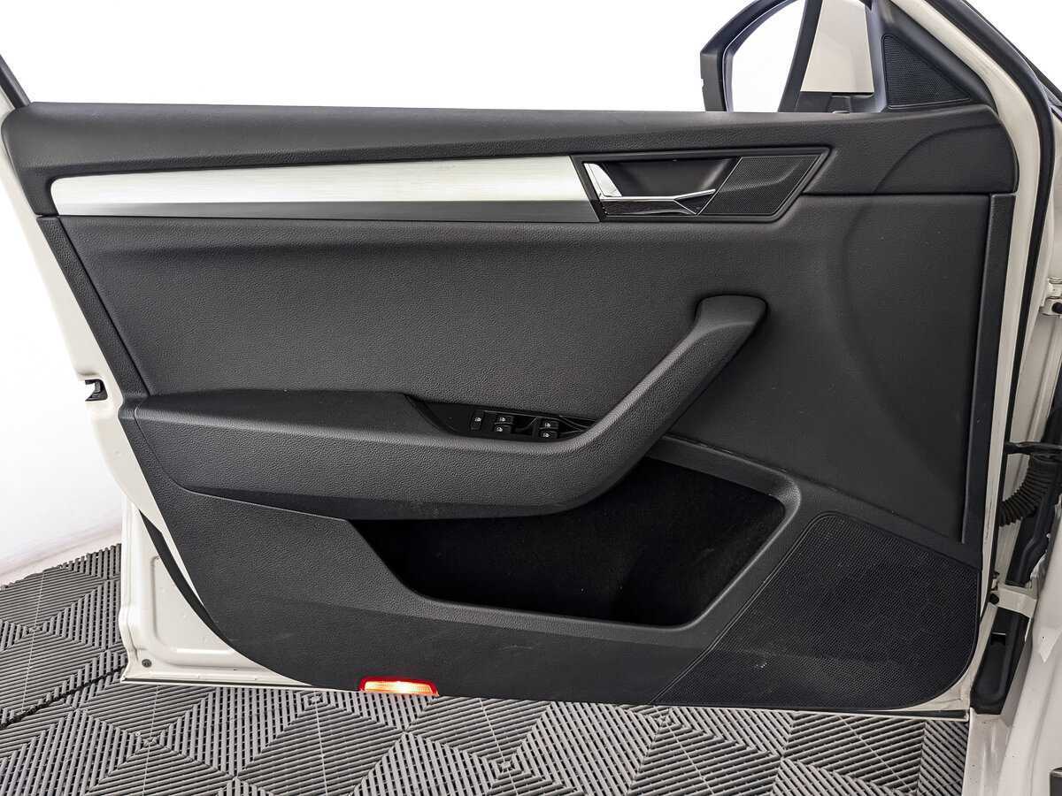 Skoda Superb, 2017 - Фото №13