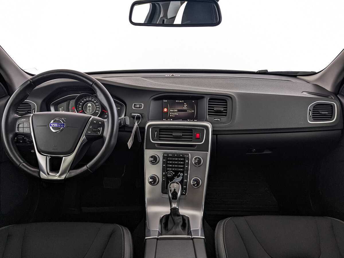 Volvo S60, 2017 - Фото №9